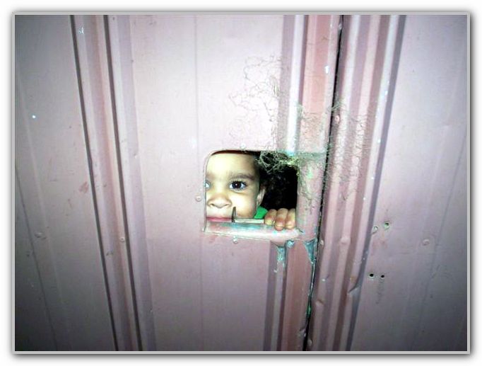 Ebony skulking around MJ House 2006 1